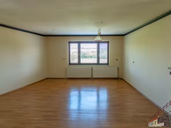 Sitzendorferstraße 59, 2020 Gross-8