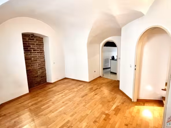Kinderzimmer/Homeoffice/Büro