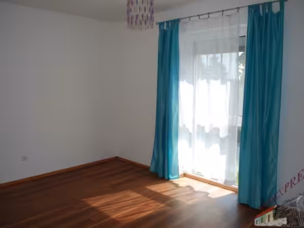 Schlafzimmer 4