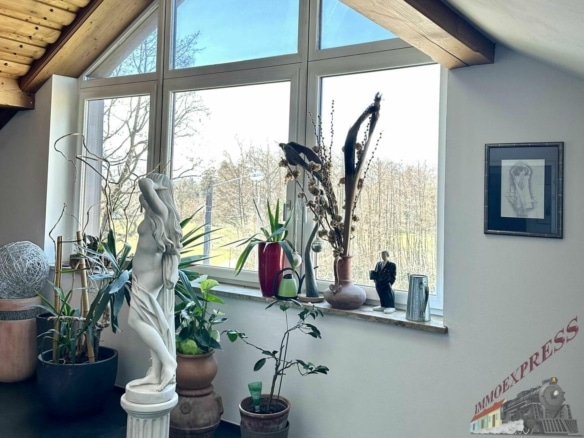Charmante Atelier- oder 2 Zimmerwhg – DG – Salzburgblick – gemauerter Kaminofen – Sichtdachstuhl