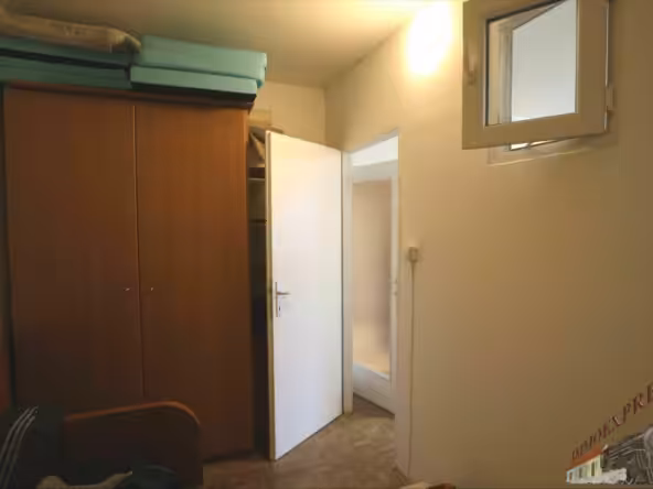 Schlafzimmer (in Wohnzimmer)