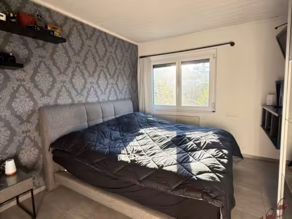 Schlafzimmer Linke Hausseite EG