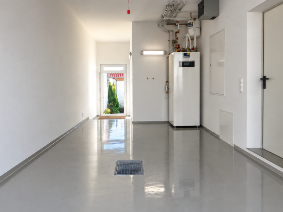 Garage mit Heizungsanlage