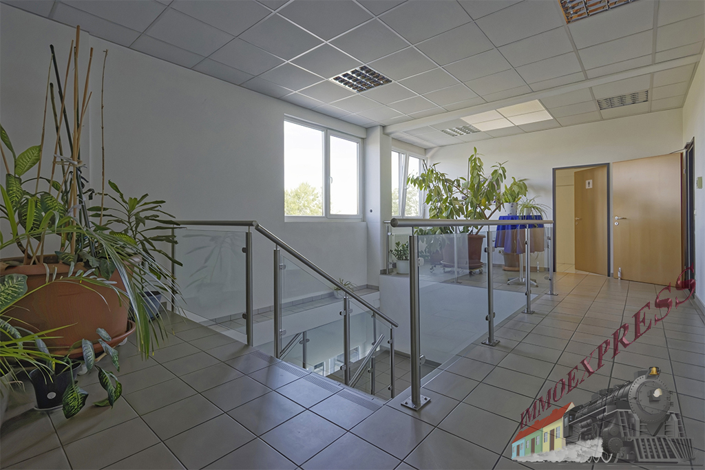 0100