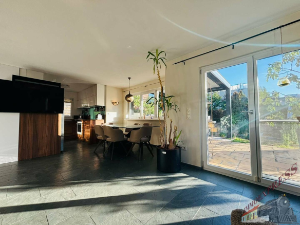 Wohnzimmer Blickrichtung Küche