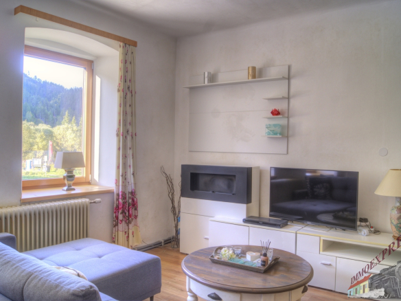 09 Privatwohnung Wohnzimmer